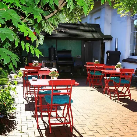 Buescher's Und Restaurant 3*