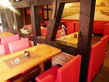 Buescher's Und Restaurant 3*