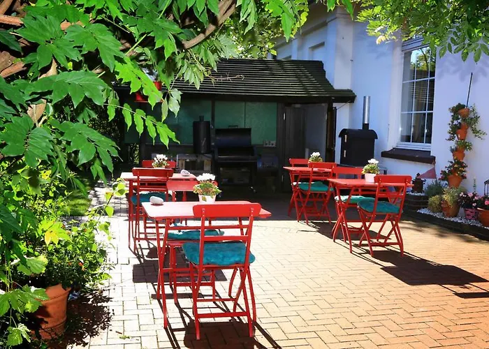 Buescher's Und Restaurant 3*